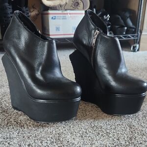 Steve Madden Black Wedge Ankle Boots